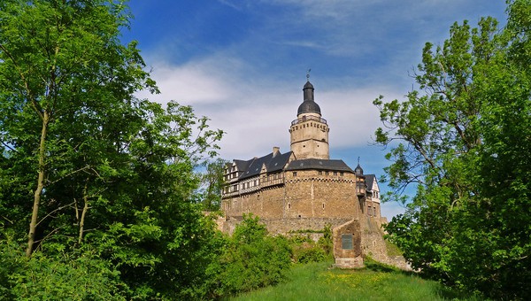 dönüştürme İskoçyalı kelebek  Castle Falkenstein - Van der Valk Parkhotel Schloss Meisdorf